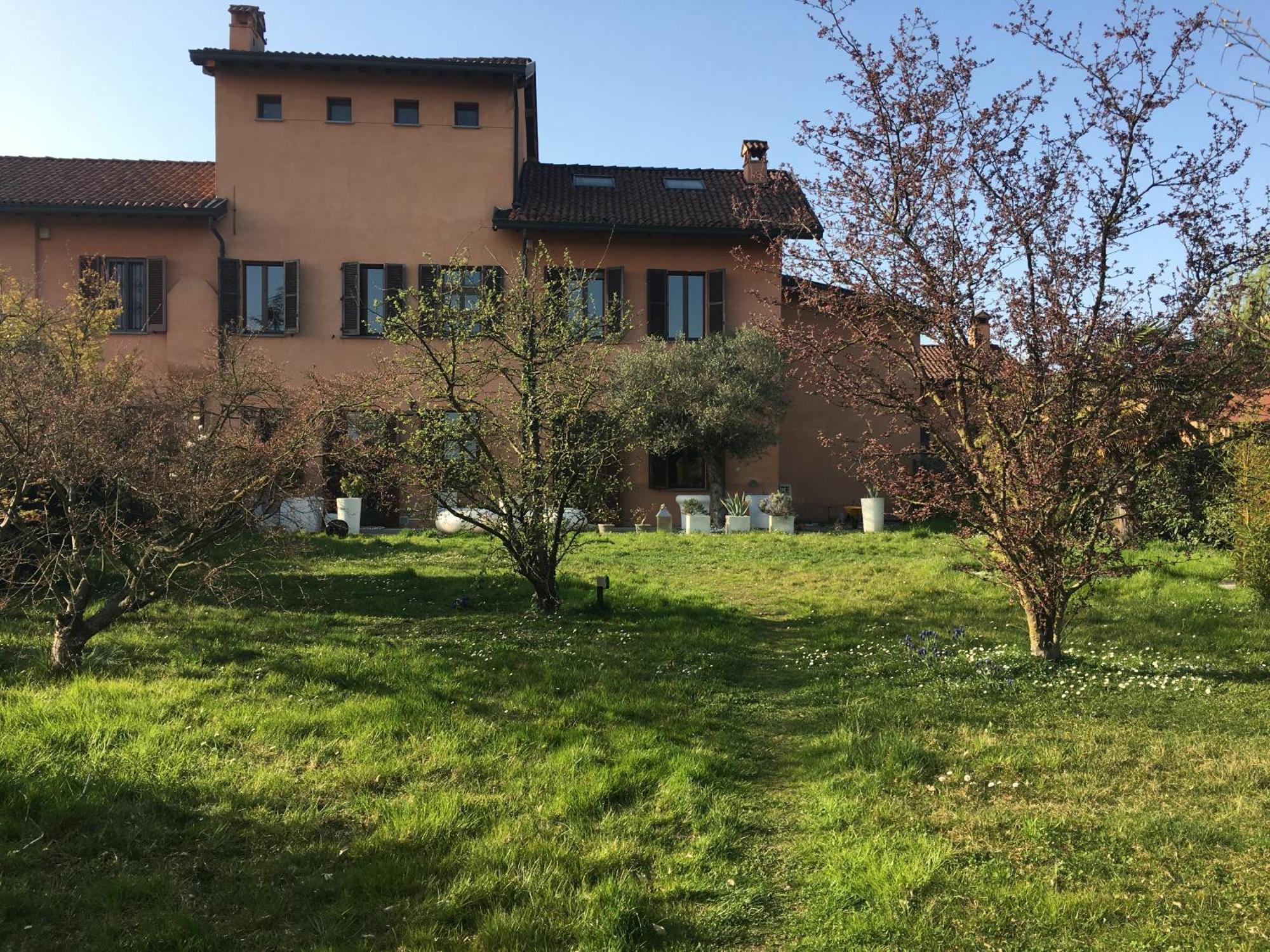 Cascina Torriggio Estates Hotel Роцано Екстериор снимка